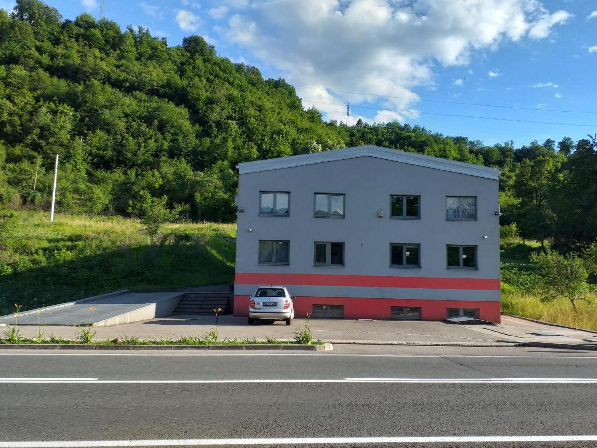 Konjic Lakeside Resort エクステリア 写真